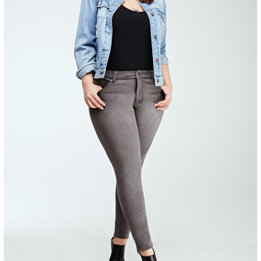 Forever 21+ Charcoal Jeans - Picture 1 of 3